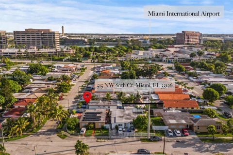 Villa ou maison à vendre à Miami, Floride: 3 chambres, 120.4 m2 № 1237685 - photo 18