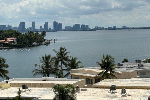 Condominio en venta en Miami Beach, Florida, 1 dormitorio, 62.99 m2 № 1372608 - foto 3