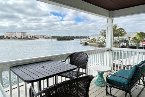 Condo in Saint Petersburg, Florida, 2 bedrooms  № 1349168 - photo 19