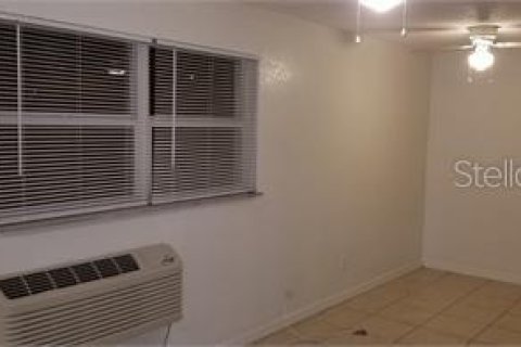 Adosado en alquiler en Fort Lauderdale, Florida, 1 dormitorio, 65.03 m2 № 1349166 - foto 7