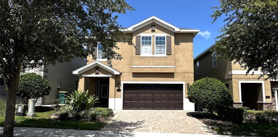 House in Kissimmee, Florida 8 bedrooms, 316.98 sq.m. № 1257381