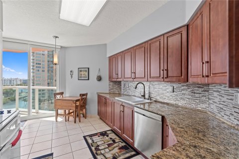 Copropriété à vendre à Aventura, Floride: 2 chambres, 149.57 m2 № 1119254 - photo 17