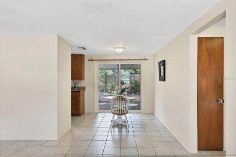 Immobilier commercial à vendre à Englewood, Floride: 2 chambres, 101.91 m2 № 854747 - photo 13