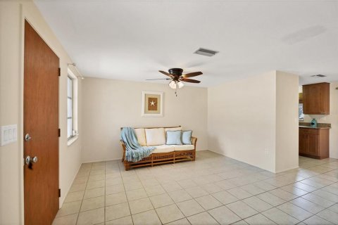 Propiedad comercial en venta en Englewood, Florida, 2 dormitorios, 101.91 m2 № 854747 - foto 8
