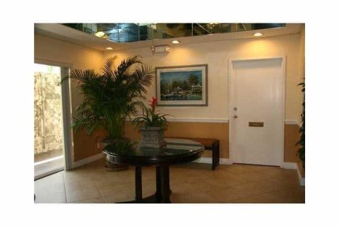 Condo in Fort Lauderdale, Florida, 1 bedroom  № 952449 - photo 5