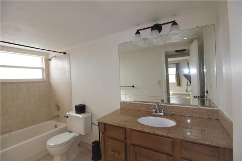 Condo in Fort Lauderdale, Florida, 1 bedroom  № 952449 - photo 11