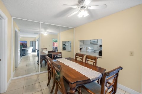 Townhouse in Jupiter, Florida 2 bedrooms, 124.86 sq.m. № 976453 - photo 12