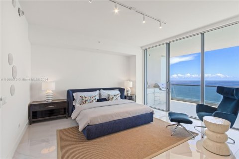 Condo in Sunny Isles Beach, Florida, 4 bedrooms  № 1387943 - photo 19