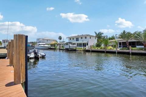 Villa ou maison à vendre à Pompano Beach, Floride: 7 chambres, 384.71 m2 № 1222825 - photo 15