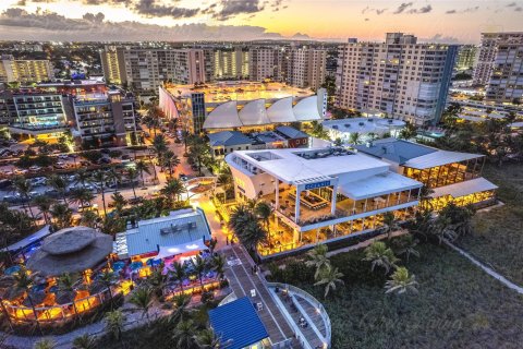 Villa ou maison à vendre à Pompano Beach, Floride: 7 chambres, 384.71 m2 № 1222825 - photo 7