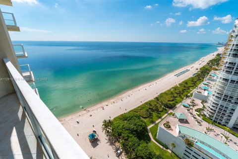 Condominio en venta en Sunny Isles Beach, Florida, 2 dormitorios, 150.78 m2 № 70173 - foto 22