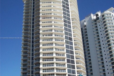 Copropriété à vendre à Sunny Isles Beach, Floride: 3 chambres, 205.31 m2 № 993593 - photo 26