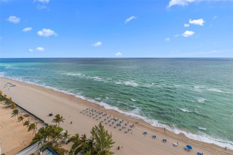 Copropriété à vendre à Sunny Isles Beach, Floride: 3 chambres, 205.31 m2 № 993593 - photo 1