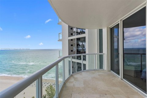 Copropriété à vendre à Sunny Isles Beach, Floride: 3 chambres, 205.31 m2 № 993593 - photo 25