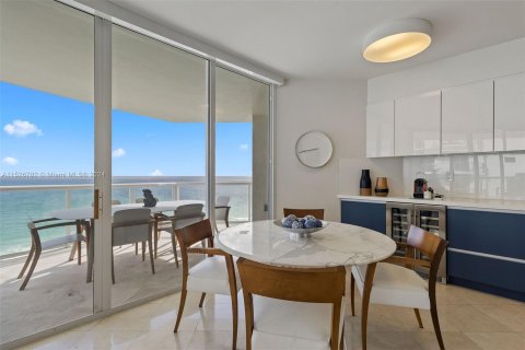 Copropriété à vendre à Sunny Isles Beach, Floride: 3 chambres, 205.31 m2 № 993593 - photo 6