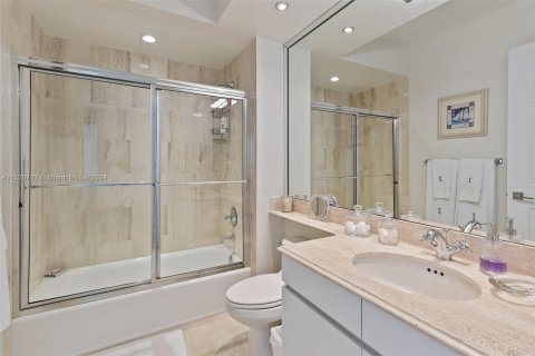 Copropriété à vendre à Sunny Isles Beach, Floride: 3 chambres, 205.31 m2 № 993593 - photo 19