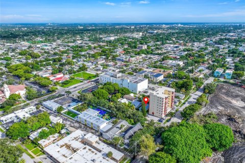 Propiedad comercial en venta en Hollywood, Florida, 145.02 m2 № 1240290 - foto 17