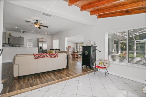 Villa ou maison à vendre à Hallandale Beach, Floride: 3 chambres, 131.92 m2 № 779022 - photo 27