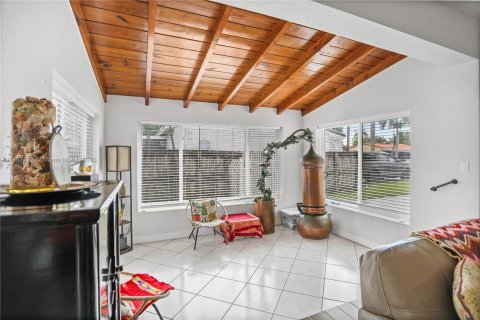 Villa ou maison à vendre à Hallandale Beach, Floride: 3 chambres, 131.92 m2 № 779022 - photo 8