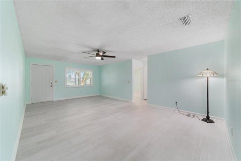 Villa ou maison à vendre à Ocala, Floride: 2 chambres, 127.09 m2 № 1415051 - photo 14