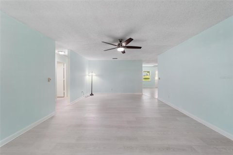 Villa ou maison à vendre à Ocala, Floride: 2 chambres, 127.09 m2 № 1415051 - photo 11