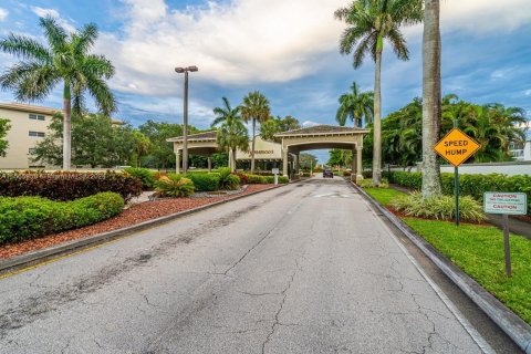 Condo in Coconut Creek, Florida, 2 bedrooms  № 1154414 - photo 6