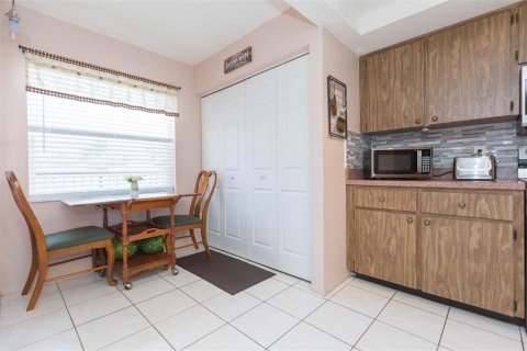 Copropriété à vendre à Holiday, Floride: 2 chambres, 120.4 m2 № 1301479 - photo 6