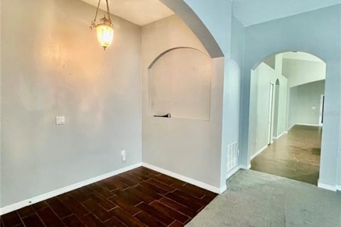 Casa en alquiler en Orlando, Florida, 4 dormitorios, 185.8 m2 № 1396661 - foto 2