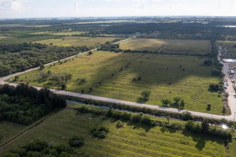 Land in Fort Pierce, Florida № 72990 - photo 13