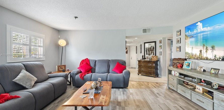 Condo à Pembroke Pines, Floride, 2 chambres  № 1224266