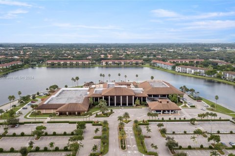 Copropriété à vendre à Pembroke Pines, Floride: 2 chambres, 140 m2 № 1224266 - photo 30