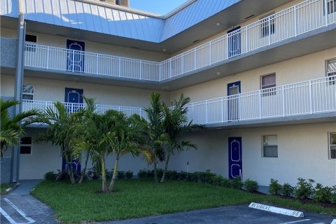 Copropriété à vendre à Coral Springs, Floride: 2 chambres, 109.53 m2 № 1096340 - photo 17