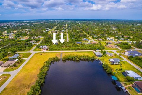 Terreno en venta en Port Charlotte, Florida № 1163533 - foto 1