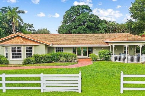 Villa ou maison à vendre à Plantation, Floride: 3 chambres, 259.01 m2 № 1380145 - photo 1