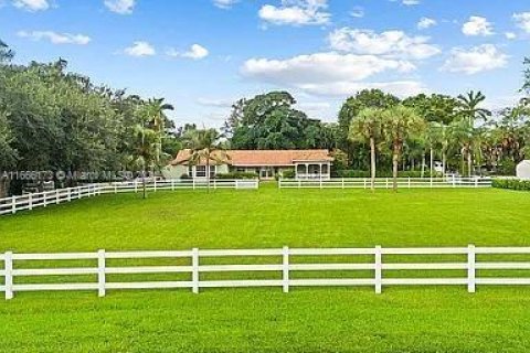 Villa ou maison à vendre à Plantation, Floride: 3 chambres, 259.01 m2 № 1380145 - photo 8