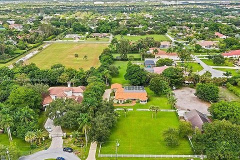 Villa ou maison à vendre à Plantation, Floride: 3 chambres, 259.01 m2 № 1380145 - photo 3