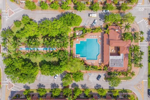 Copropriété à vendre à Pembroke Pines, Floride: 2 chambres, 95.04 m2 № 1380160 - photo 26