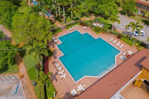 Copropriété à vendre à Pembroke Pines, Floride: 2 chambres, 95.04 m2 № 1380160 - photo 28