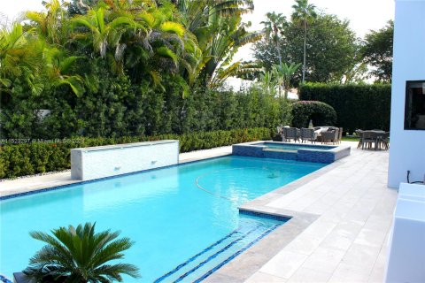 Villa ou maison à vendre à Doral, Floride: 4 chambres, 286.98 m2 № 976156 - photo 10