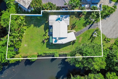 Villa ou maison à vendre à Oakland Park, Floride: 2 chambres, 90.12 m2 № 841675 - photo 1