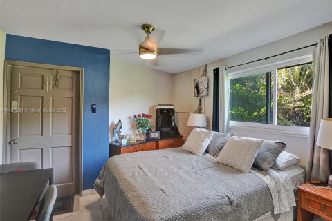 Villa ou maison à vendre à Oakland Park, Floride: 2 chambres, 90.12 m2 № 841675 - photo 27