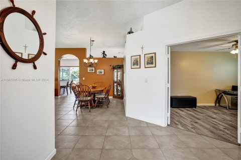 Casa en venta en Miramar, Florida, 4 dormitorios, 172.71 m2 № 1185815 - foto 23