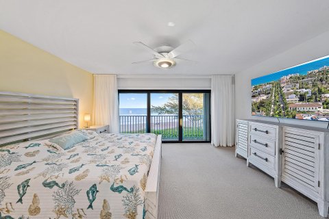 Condo in Jensen Beach, Florida, 2 bedrooms  № 710376 - photo 10