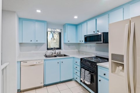 Condominio en venta en Jensen Beach, Florida, 2 dormitorios, 129.51 m2 № 710376 - foto 15
