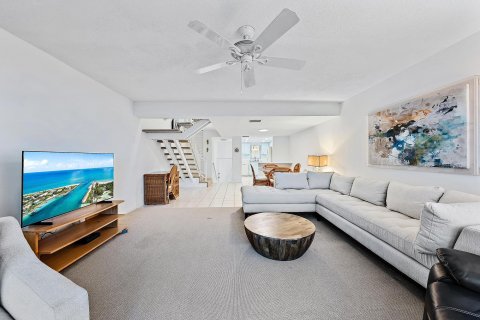 Condominio en venta en Jensen Beach, Florida, 2 dormitorios, 129.51 m2 № 710376 - foto 23