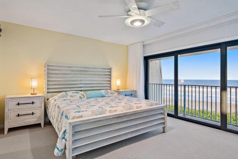 Condo in Jensen Beach, Florida, 2 bedrooms  № 710376 - photo 11