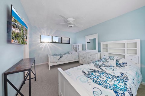Condo in Jensen Beach, Florida, 2 bedrooms  № 710376 - photo 6