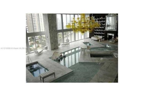 Condominio en venta en Miami, Florida, 2 dormitorios, 119.47 m2 № 23077 - foto 12