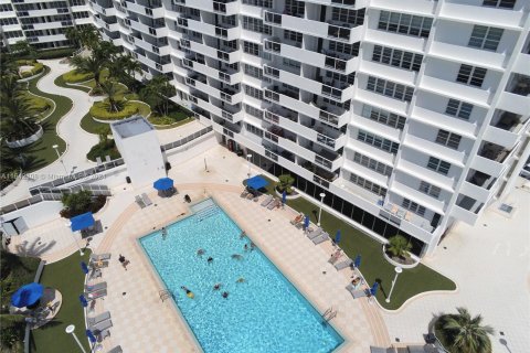 Copropriété à vendre à Miami Beach, Floride: 49.24 m2 № 1321573 - photo 30