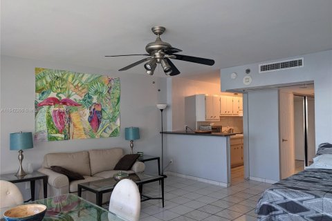 Copropriété à vendre à Miami Beach, Floride: 49.24 m2 № 1321573 - photo 3